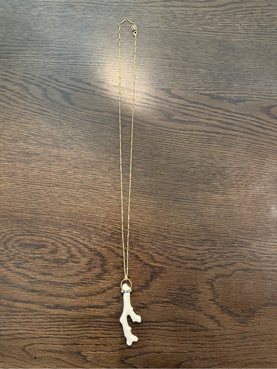 Stella & Dot Jewelry - Stella & Dot Cameron Enameled White Coral Branch Long Necklace Adjustable
